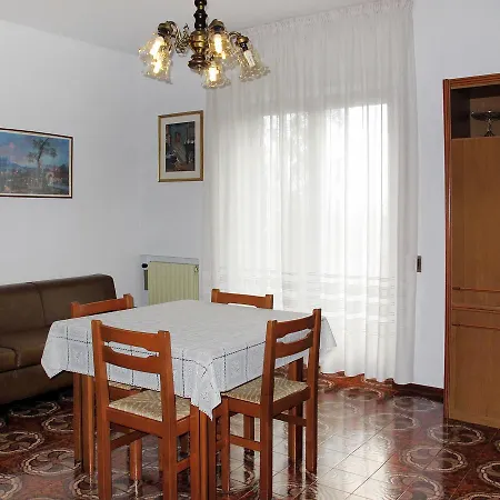 Апартаменты ;casa Ester 130s Ассенца-ди-Бренцоне
